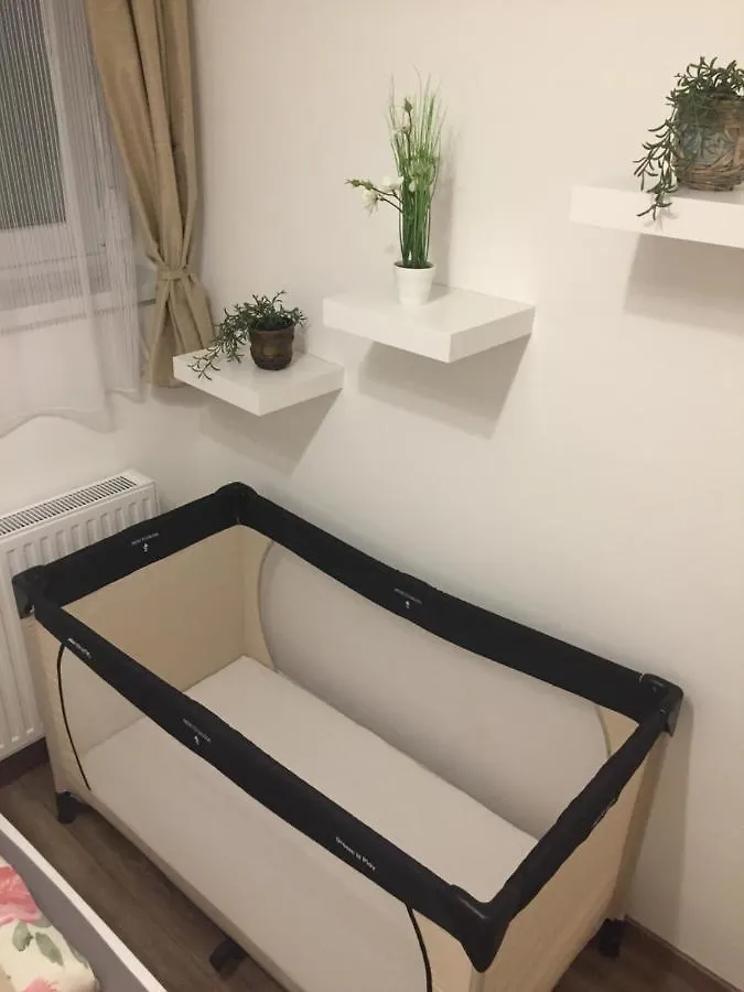 Tramini Apartmanok エゲル アパート